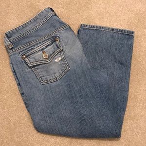 Women’s jean capris
